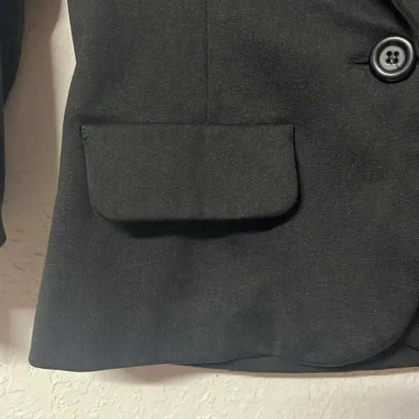 Small black notch blazer one button 3/4 ruched sleeves blazer jacket faux pocket - Image 7