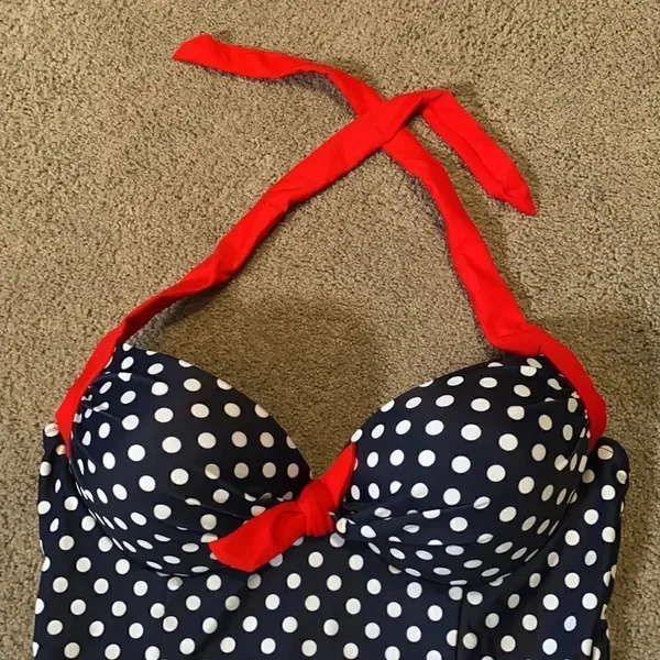 Women’s Swimsuit Bathers Halter Neck Boy Leg with Polka Dots Size 6-8 NEW - Image 5
