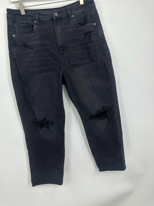 American Eagle Outfitters Black Mom Straight Jeans Size 12 Short Distressed Boho - Image 2