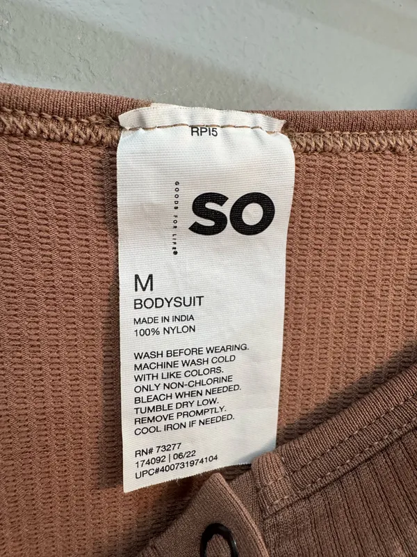 Brown SO Ribbed L/S Bodysuit Size M NWOT - Image 5
