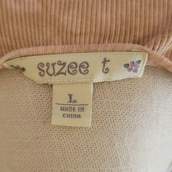 Suzee t acid wash top size large - Image 5
