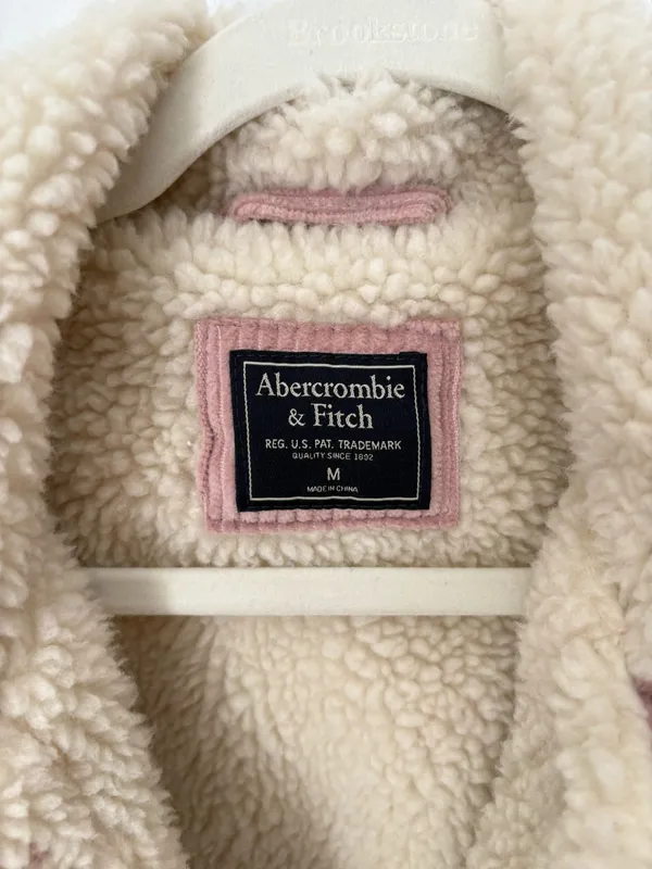 Abercrombie & Fitch Pink Corduroy Sherpa Jacket - Image 3
