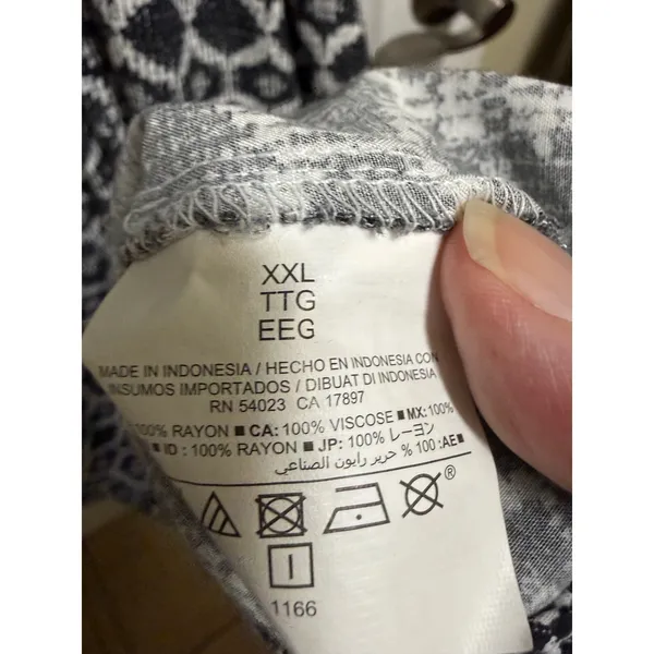 Old Navy XXL Black White Geometric Swing Dress Long Sleeve V Neck Rayon - Image 6