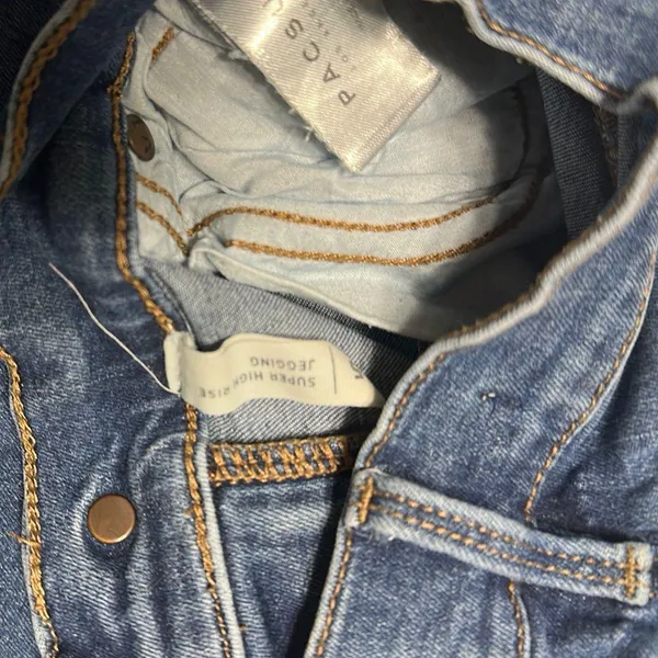 PacSun Blue Skinny Jeans Classic Denim Style - Image 7
