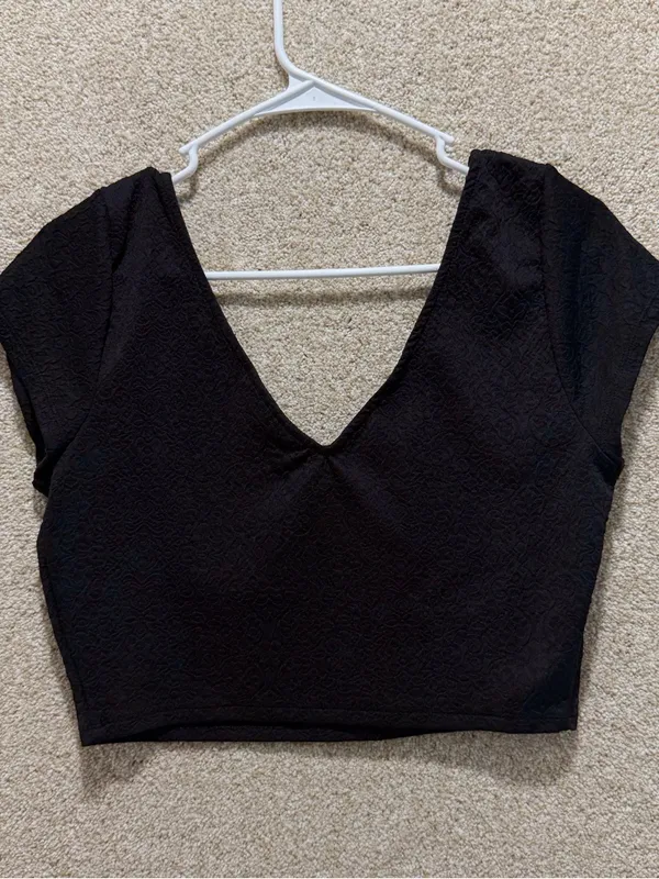 Black textured crop top grunge goth punk going out club top minimalist large - Image 2