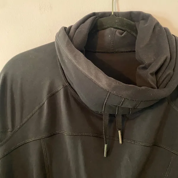 Lululemon Black Cowlneck Flurry Fighter Pullover Jacket Athleisure Women size 8 - Image 3