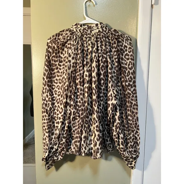H&M Women's Size Medium Tie-Neck Blouse Light Beige Leopard Print Long Sleeve - Image 7
