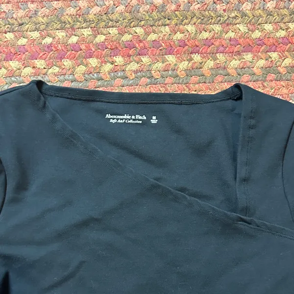 Abercrombie & Fitch Asymmetrical Neckline Black Stretch Soft Af Long Sleeve - Image 2