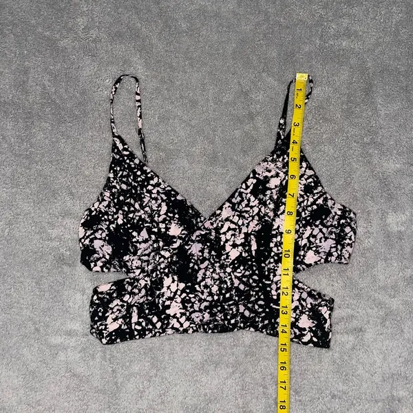 crop top size medium - Image 6