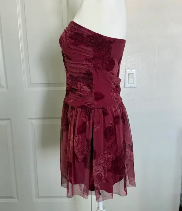 Cider Strapless Burgundy Floral Party Dress - Image 3