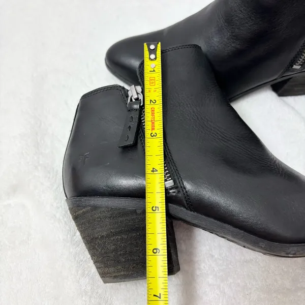 Frye Black Leather Ankle Booties with Zipper‎ Size 7M - Image 14