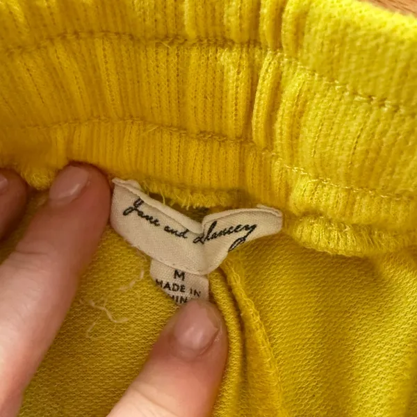 Jane and Bleecker Daisy Shorts Yellow Medium Boho Floral Summer Lounge Casual - Image 2