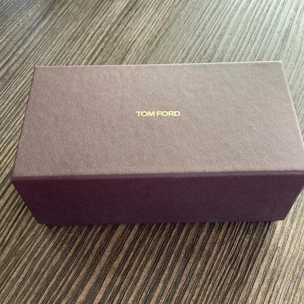 Tom Ford Doris Sunglasses Full Set - Image 4