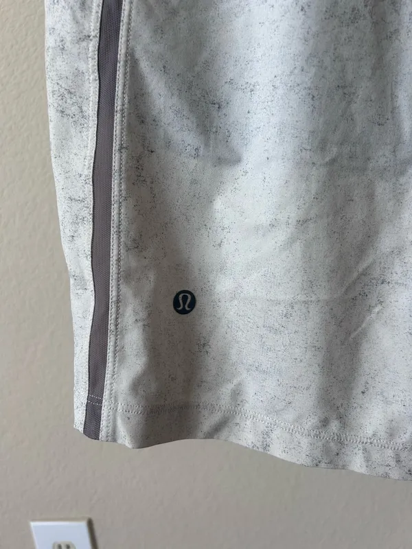 Men’s Lululemon Shorts - Image 4