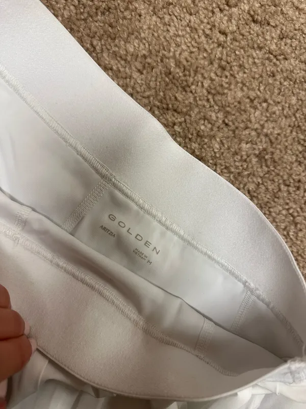 White Alo Yoga Pleated Tennis Skirt - Image 3