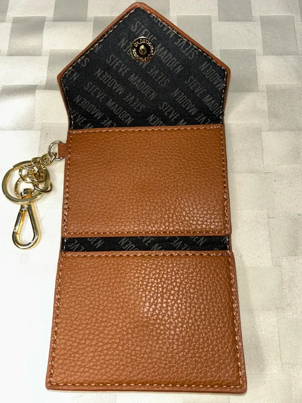 Steve Madden Chestnut Pebbled Envelope Key & Card Holder with Gold Hardware - Image 2