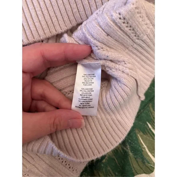 Elie Tahari Women’s Short Sleeve V Neck Beige Grey Sweater Size Large - Image 5