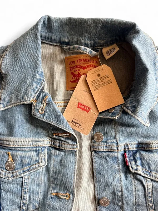 NWT Levi’s Original Trucker Denim Jean Jacket (XL) - Image 2