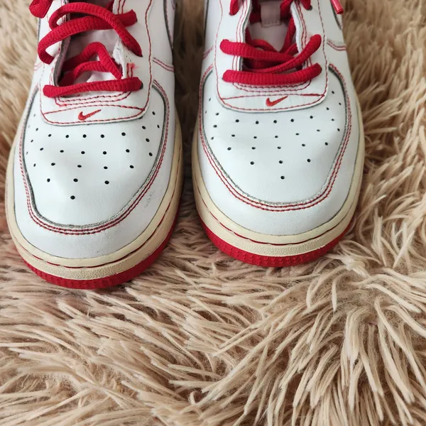 Nike Air White and Red Sneakers Size 6Y - Image 12