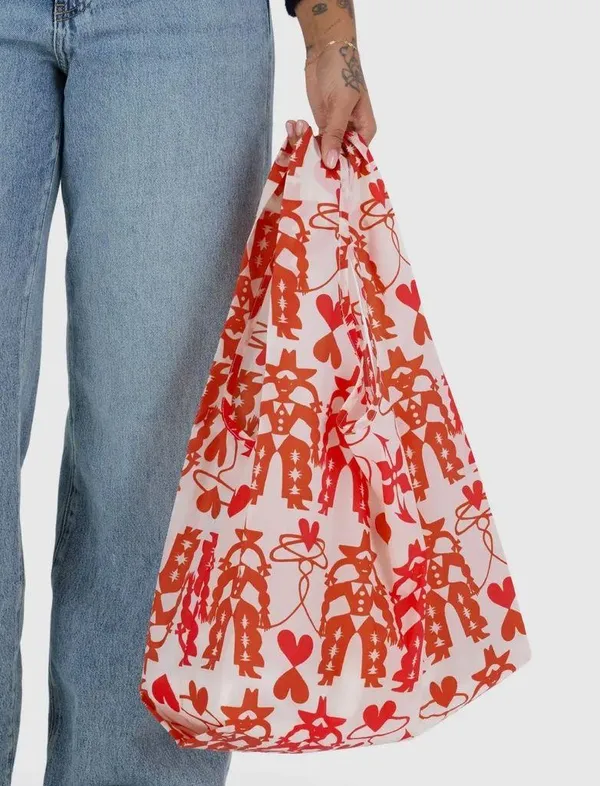 Standard Baggu Reusable Tote Bag in Red & White Cowgirl Print Folds to 5x5 NWT - Image 2