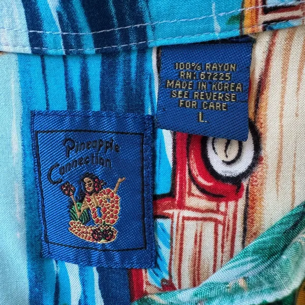Vintage ‘90s Pineapple Connection Tropical Print Short Sleeve Hawaiian Shirt - Image 7