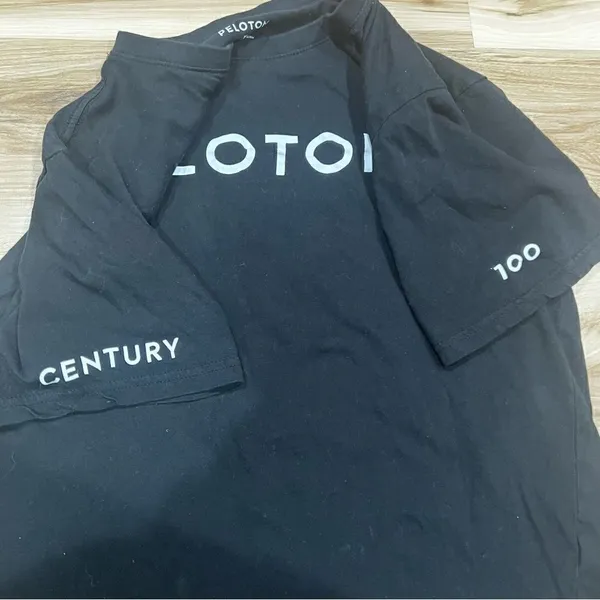 Peloton Black Century Club 100 Short Sleeve Tee Shirt Women’s Medium - Image 2