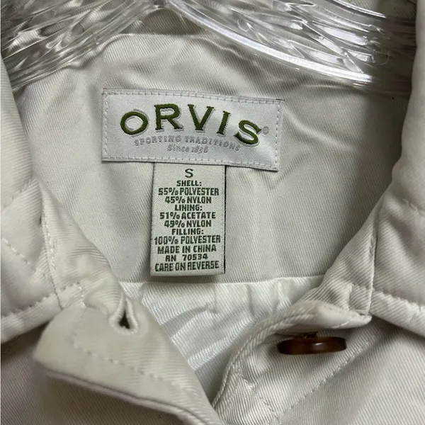 Orvis Women's Cream Quilted Puffer Coat - Image 4