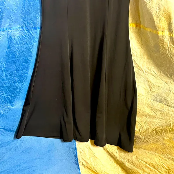 Elegant Black Halter Neck Dress - Image 3