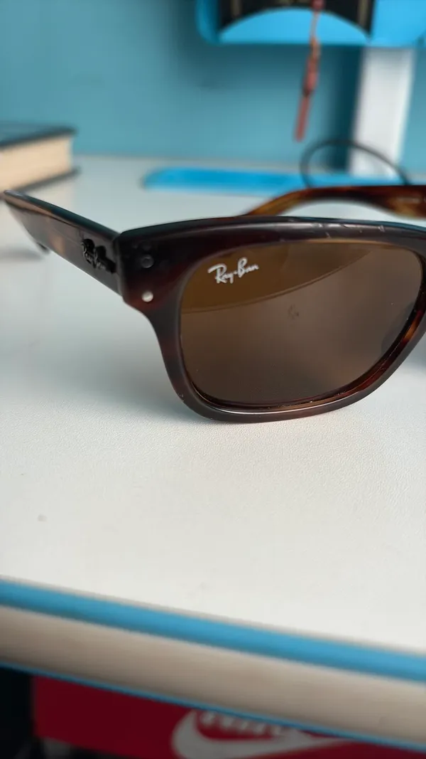 Ray-Ban MR Burbank Sunglasses Striped Havana - Image 11
