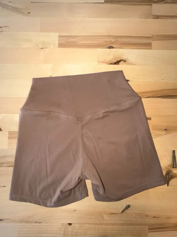 Light Brown high wasted gym shorts - Image 2