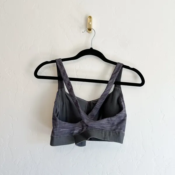 Patagonia | Switchback Cross-Back Sports‎ Bra in Spacedye Forage Grey - Image 3