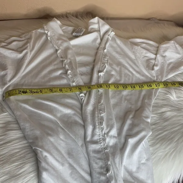Rampage Bridal White Ruffled Belted Bride Robe Size Small - Image 6