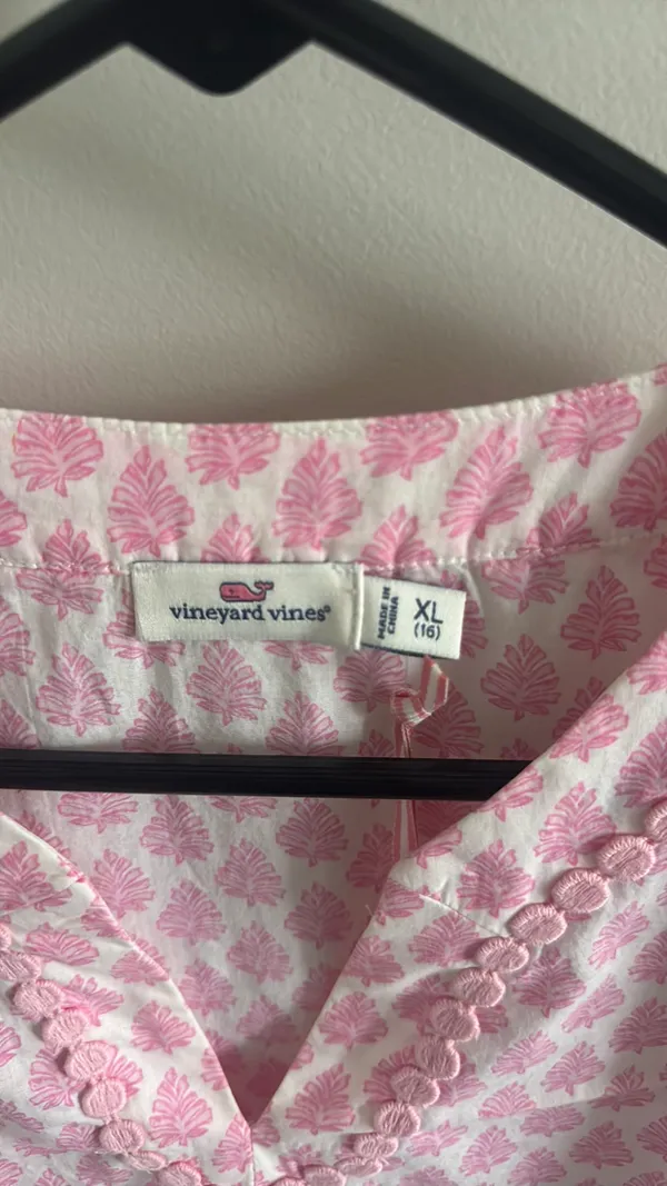 Vineyard Vines cover up dress - Image 2