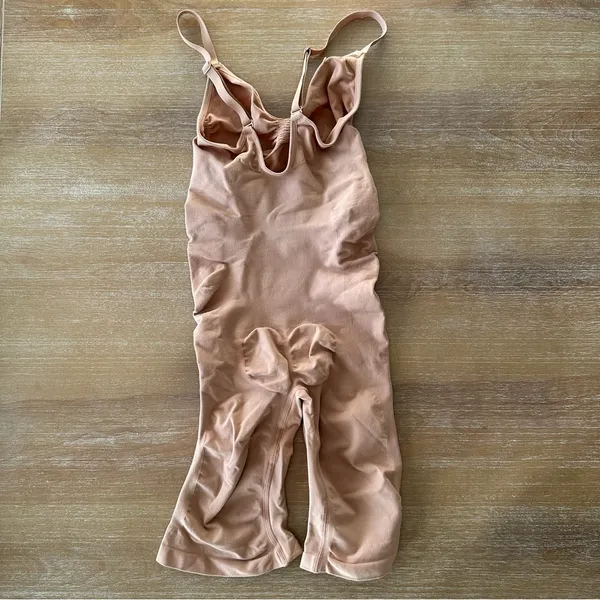Skims Seamless Sculpt Bodysuit L/XL - Image 4