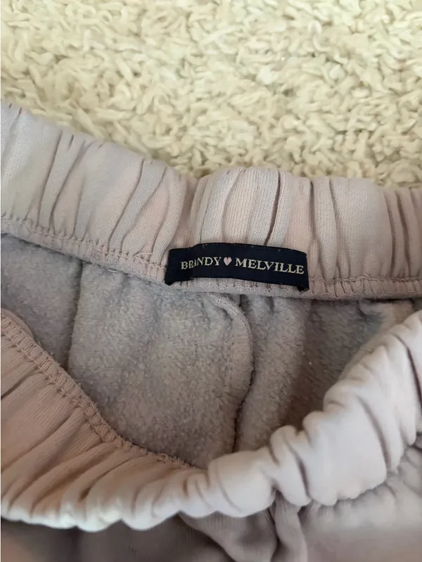 Brandy Melville Cuffed Sweatpants - Image 3
