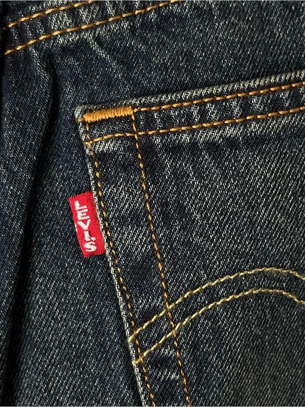 Levi’s 501 mid thigh Jean shorts 28 NEW - Image 9