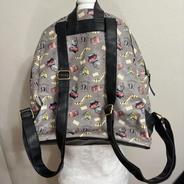 Harry Potter Backpack‎ Grey Platform 9 3/4 Hogwarts Express Faux Leather Bag OS - Image 5