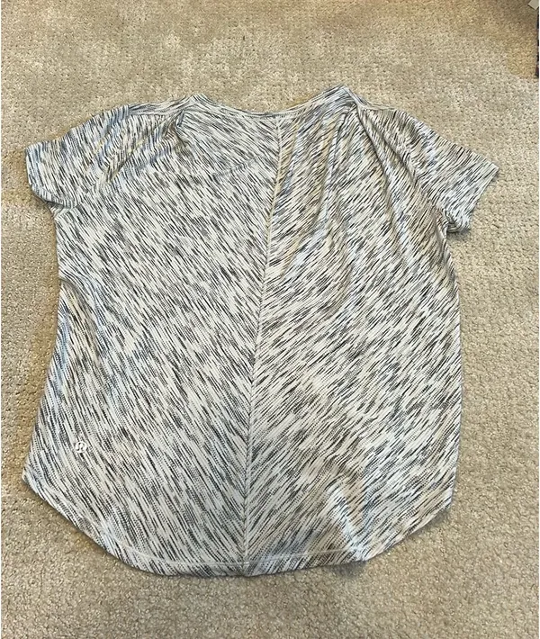 Lululemon top - Image 2