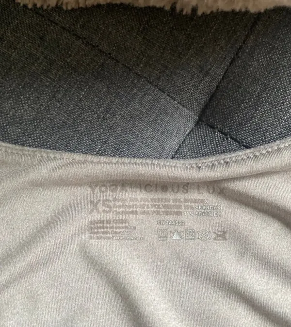 Workout top with built in bra Gray Size XS - Image 3