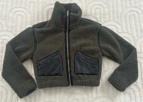 Abercrombie & Fitch Green Jacket - Image 2