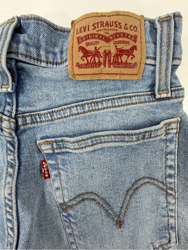 Levis‎ Wedgie Straight Leg Jeans Size 24 Light Wash Distressed High Rise Denim - Image 9