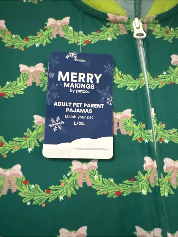 Disney Petco Merry Makings Matching Pet Parent PJ 1 Piece L/XL Christmas Holiday NWT - Image 3