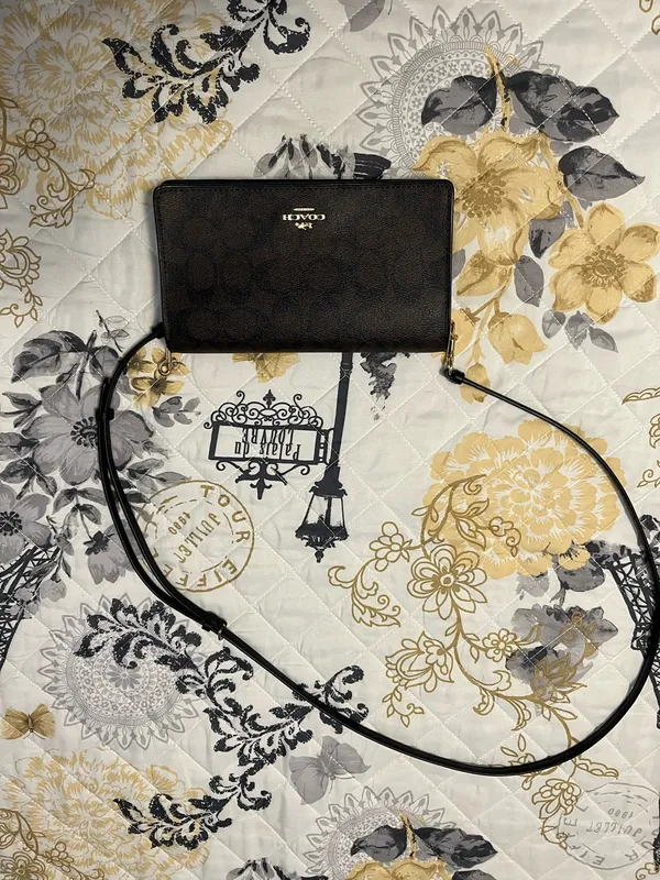 Coach Crossbody Purse - Image 8