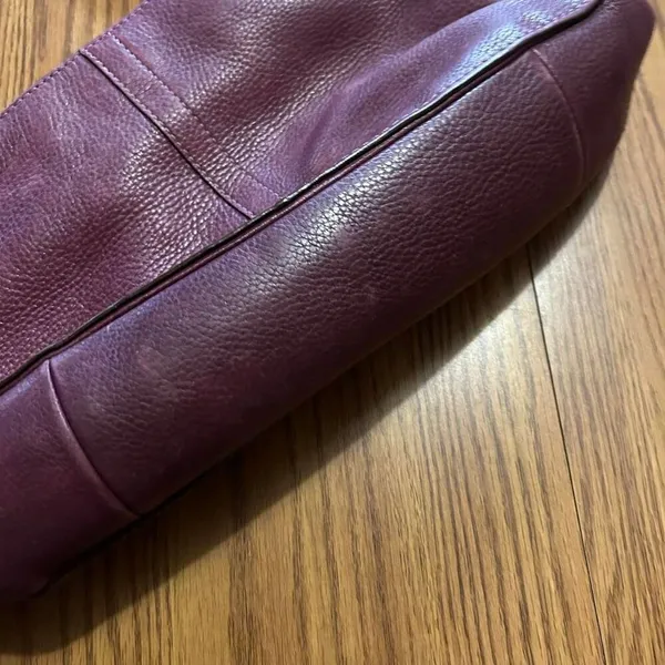Coach Chelsea Handbag Pebble Shoulder Bag Hobo Purse Leather Burgundy - Image 3