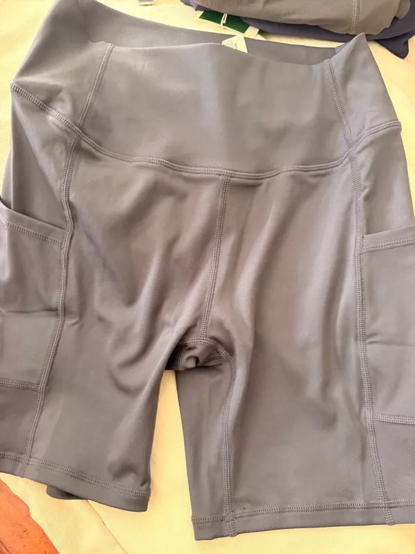 Halara M High-Rise Gray Biker Shorts With Side Pockets - M - Image 7