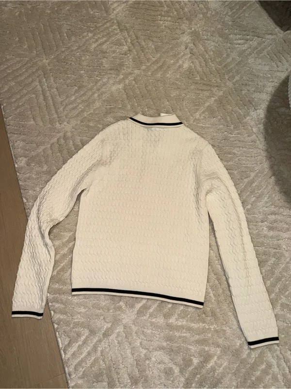 NWOT Zara Cream Knit V-Neck Polo Sweater with Black Trim - Image 5