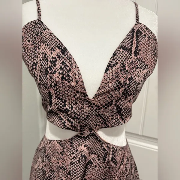 Superdown Blush Pink Snake Print Dress Size L - Image 5
