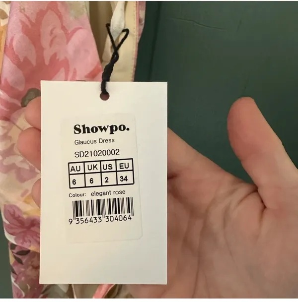 Showpo floral dress - Image 4