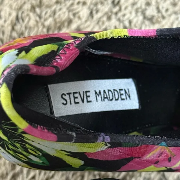 Steve Madden Floral Black Pink Green Heels - Image 7