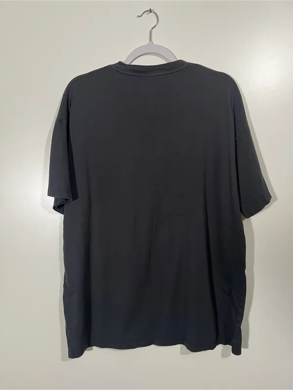 Queen AE Band Tee in Dark Gray Size Medium Baggy - Image 4